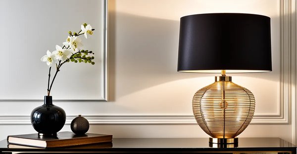 Découvrez la collection de lampes à poser delisse pour votre intérieur